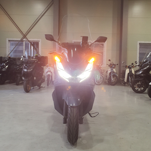 출퇴근이용 2채널블박 혼다 pcx125abs 22년식 69@@km 소모품올교환 점검완료:)