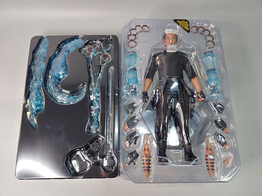 핫토이 MMS613 샹치와 텐 링즈의 전설 위누우 1/6 액션피규어--4