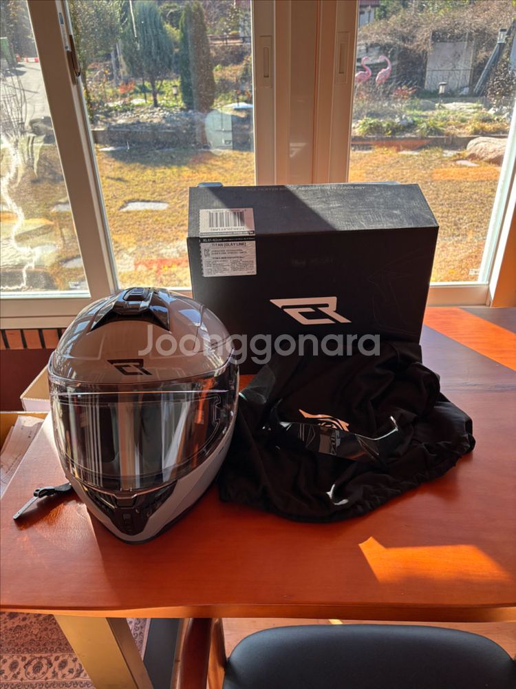 크랭크레트로 타이탄XL사이즈 풀페이스헬멧 팝니다.--0