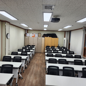 [신품]세미나탁자 연수용테이블 강남전시장 사무용가구