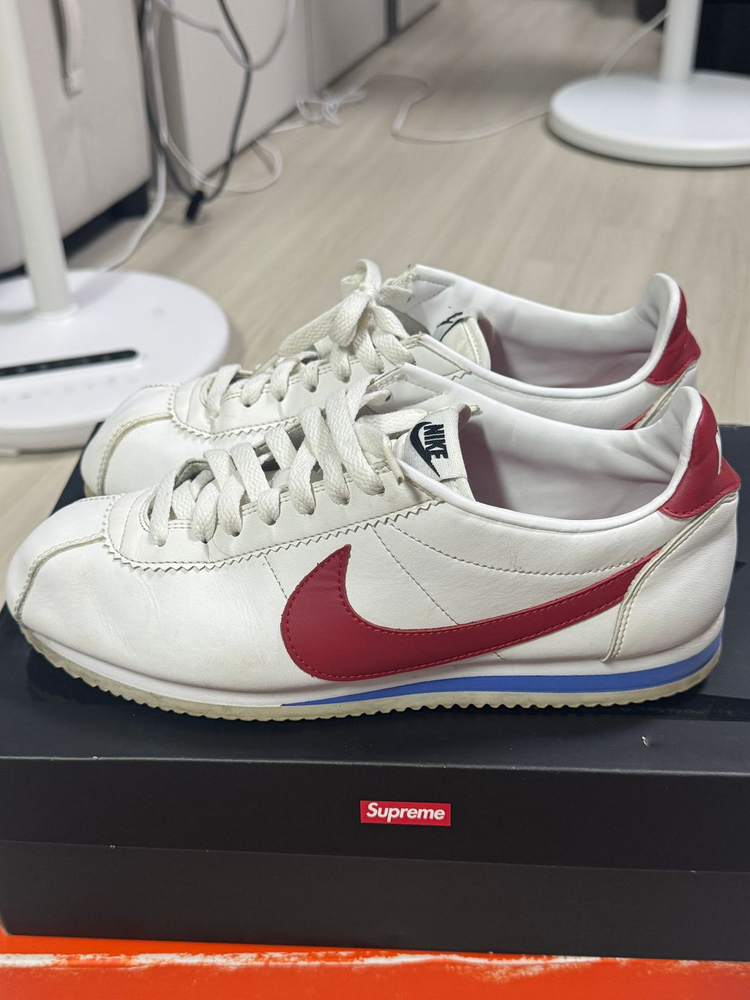 나이키 W코르테즈 275--1