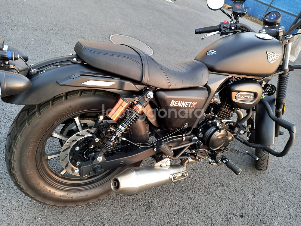 베네트125r 125cc 바이크 무사고 무꿍 판매 합니다.--1