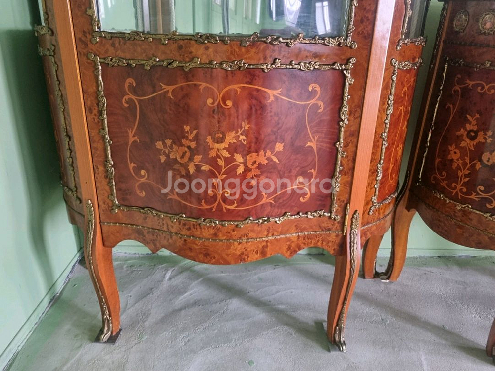 앤틱 유리 장식장 세트 명화가구--3