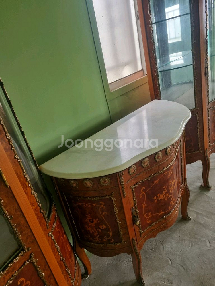 앤틱 유리 장식장 세트 명화가구--6