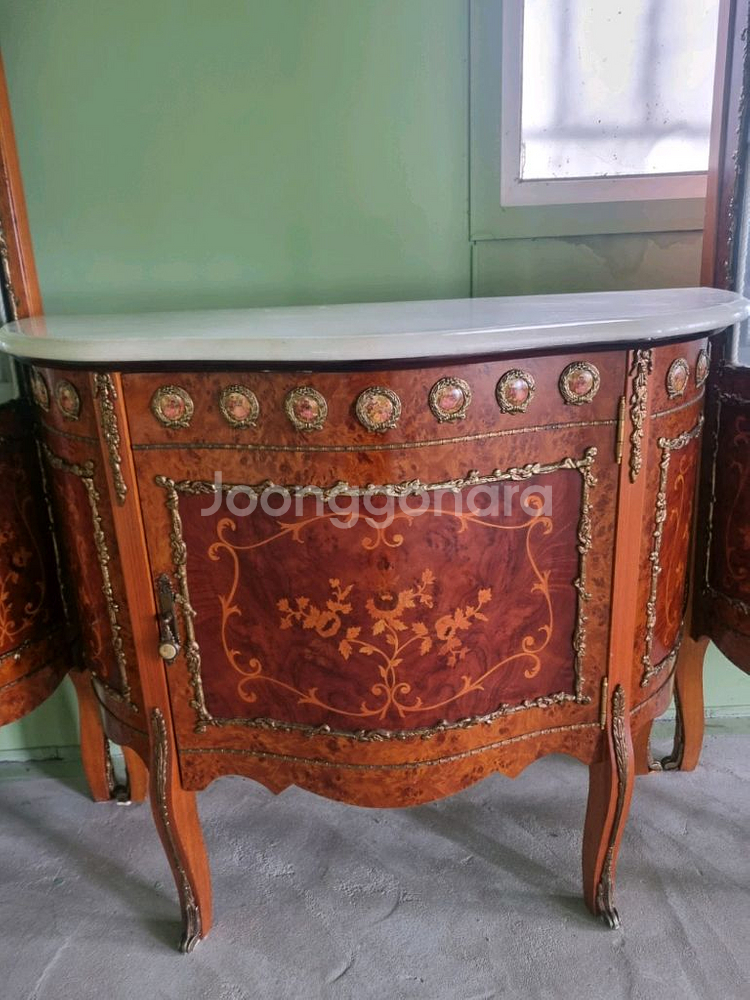 앤틱 유리 장식장 세트 명화가구--4