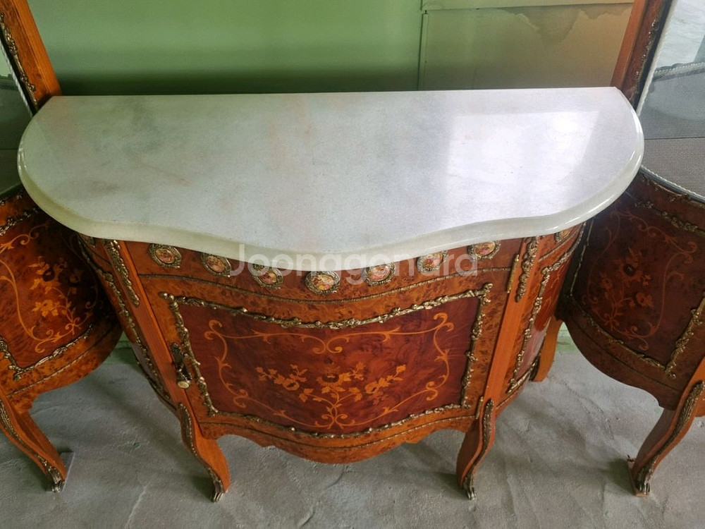 앤틱 유리 장식장 세트 명화가구--8