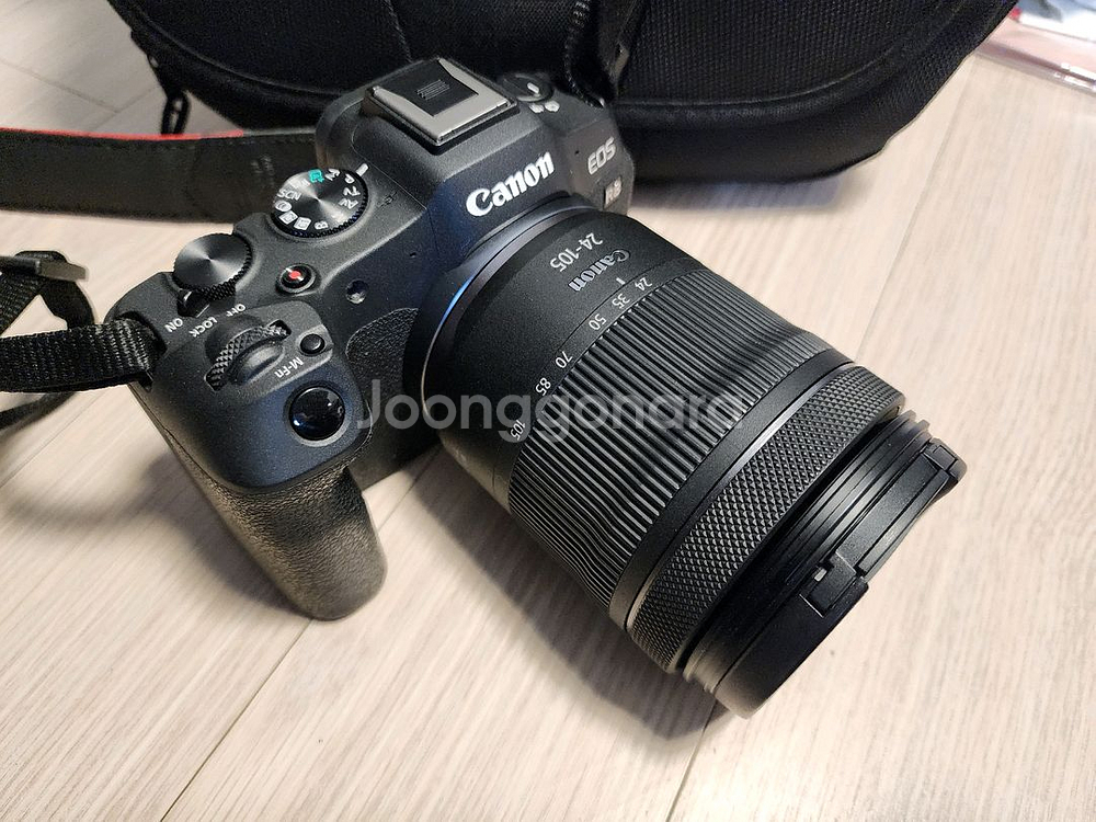 캐논코리아 정품 eos r8 바디와 RF24-105mm f4-7.1 is stm 렌즈 보증남은 a급 제품 판매합니다--4