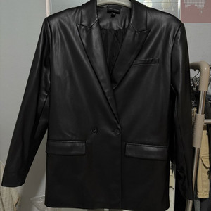 오버핏 블랙 레더 자켓