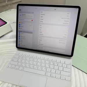 아이패드 에어 13인치 M3 7세대 애플케어플러스, 매직키보드 12.9인치 포함 풀박스