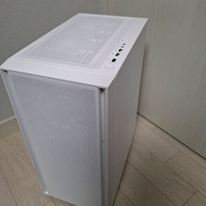 [라이젠 5600 / RTX 3060 12GB] 게이밍PC 판매합니다 (네고X)