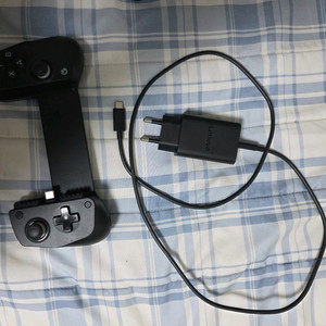 레노버 y700 3세대 정발 16 / 512 팝니다