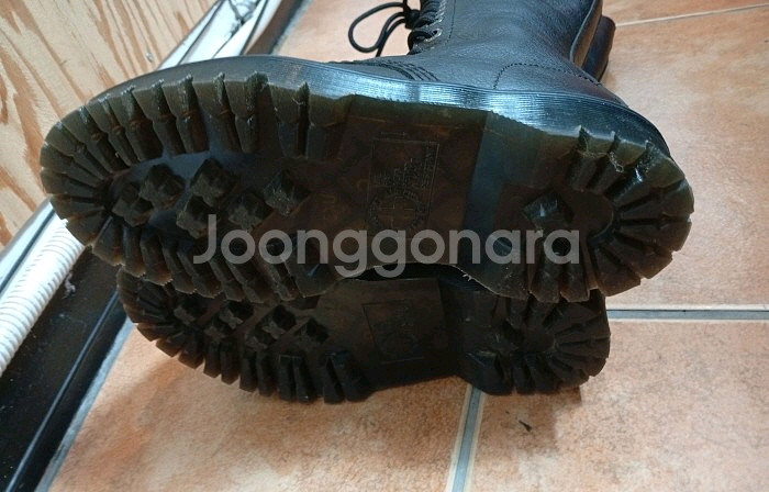 닥터마틴 1B60 롱부츠 20홀--4