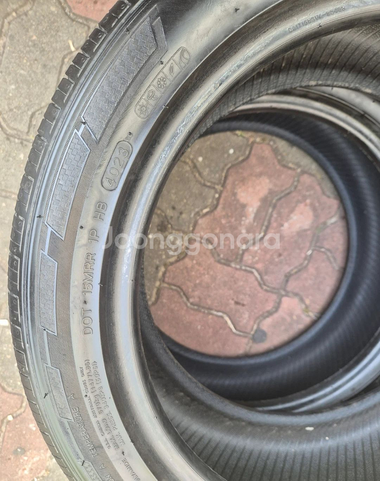 한국타이어 KINERGY ST AS 타이어입니다 225/45R17, 94W--3