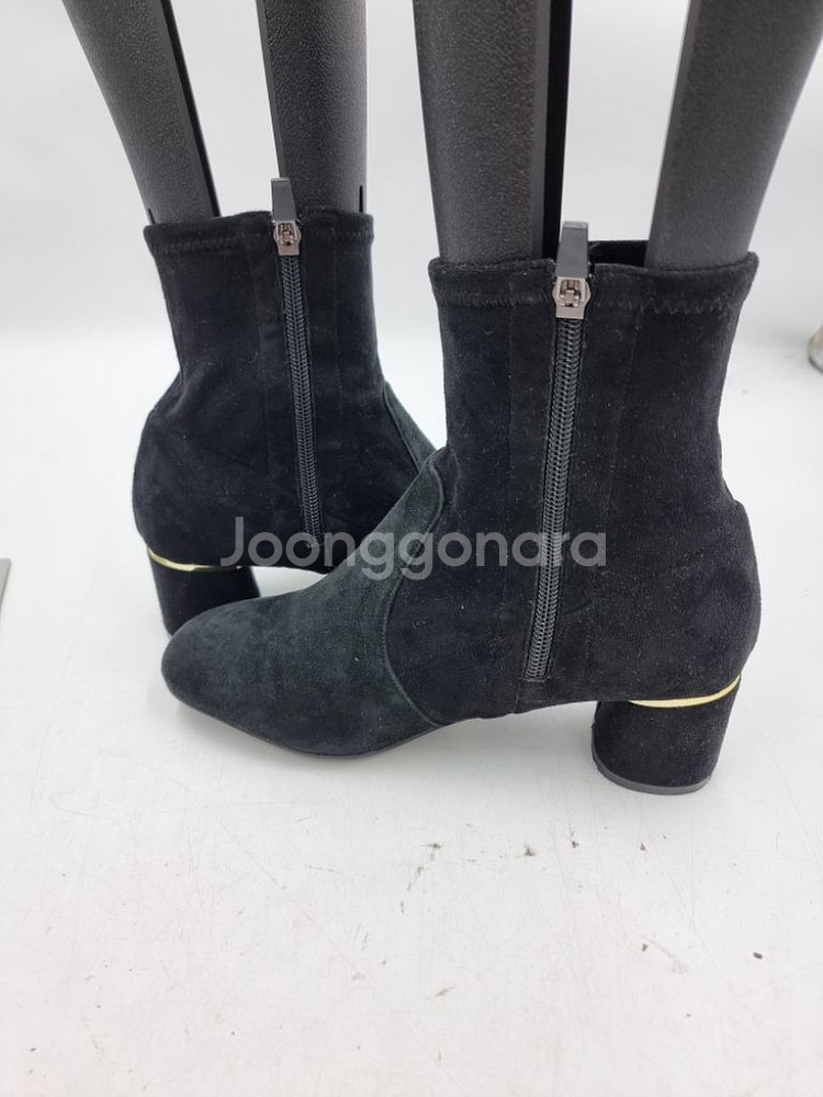 허시파피 스웨이드 앵글부츠235--3