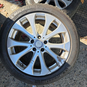 벤츠 익스 w213 순정 18인치 휠 타이어