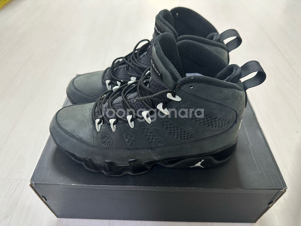 조던9 무연탄 사이즈 260 중고A--1