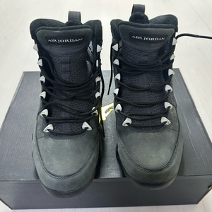 조던9 무연탄 사이즈 260 중고A