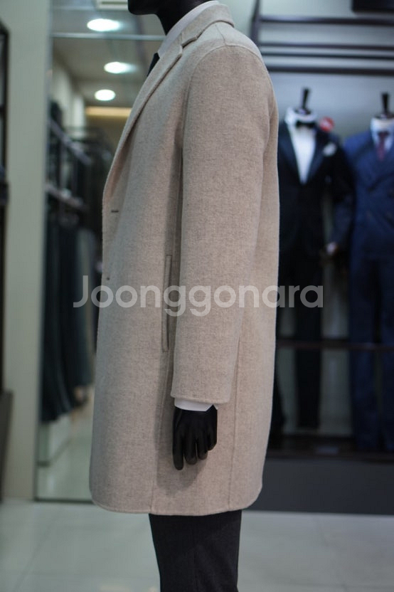 53만원짜리 핸드메이드 코트, 라운드 니트 1개 무료--5