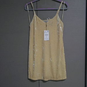 (새상품)수입 자라 벨벳 나시원피스