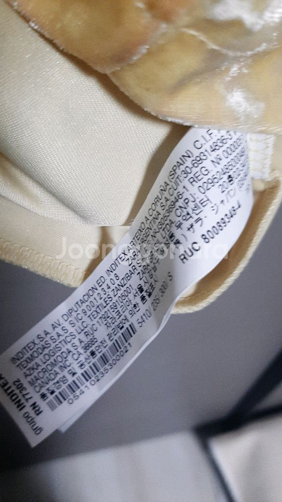 (새상품)수입 자라 벨벳 나시원피스--5