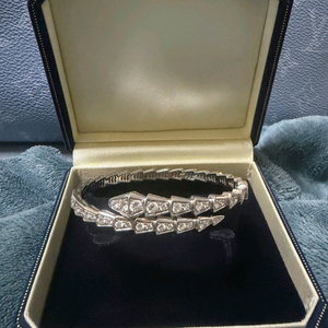 뱀줄 18k세르펜티 바이퍼 팔찌 풀파베 천연다이아