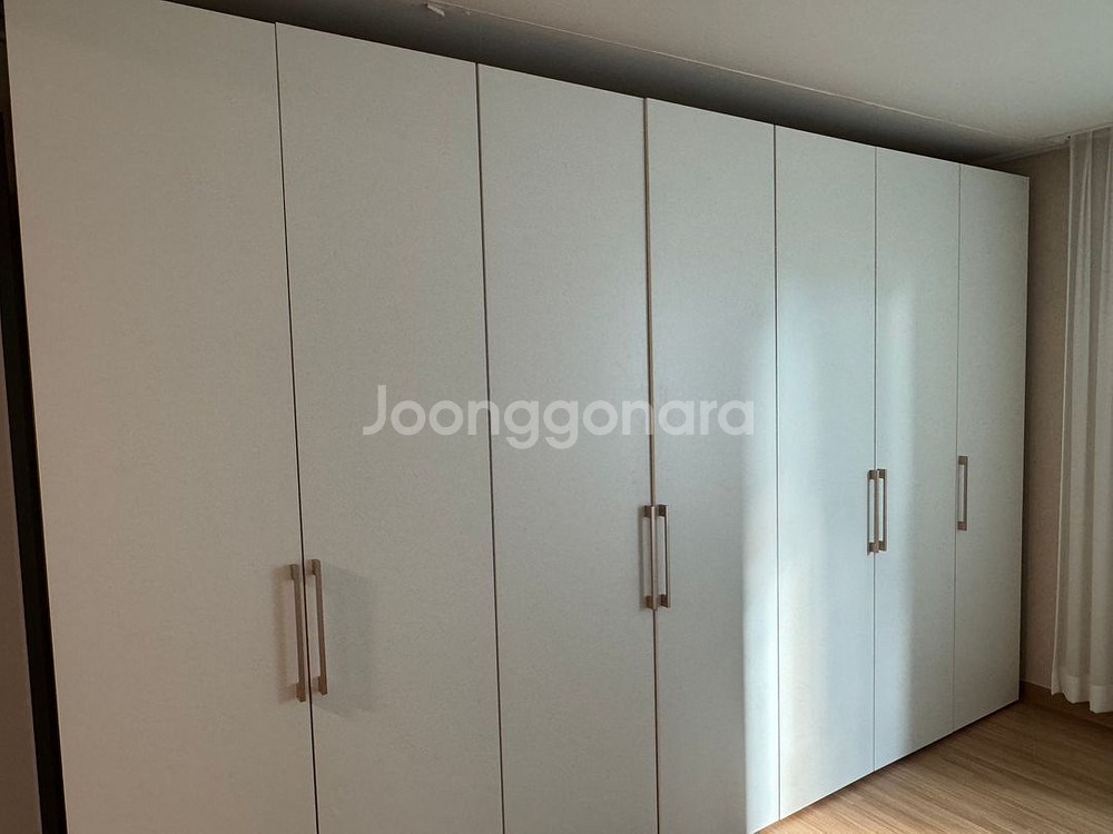 한샘 키큰장 / 옷장(상태a급)--0