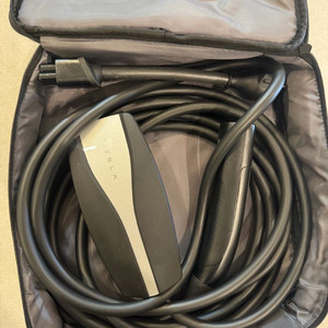 테슬라 모바일 커넥터 판매합니다