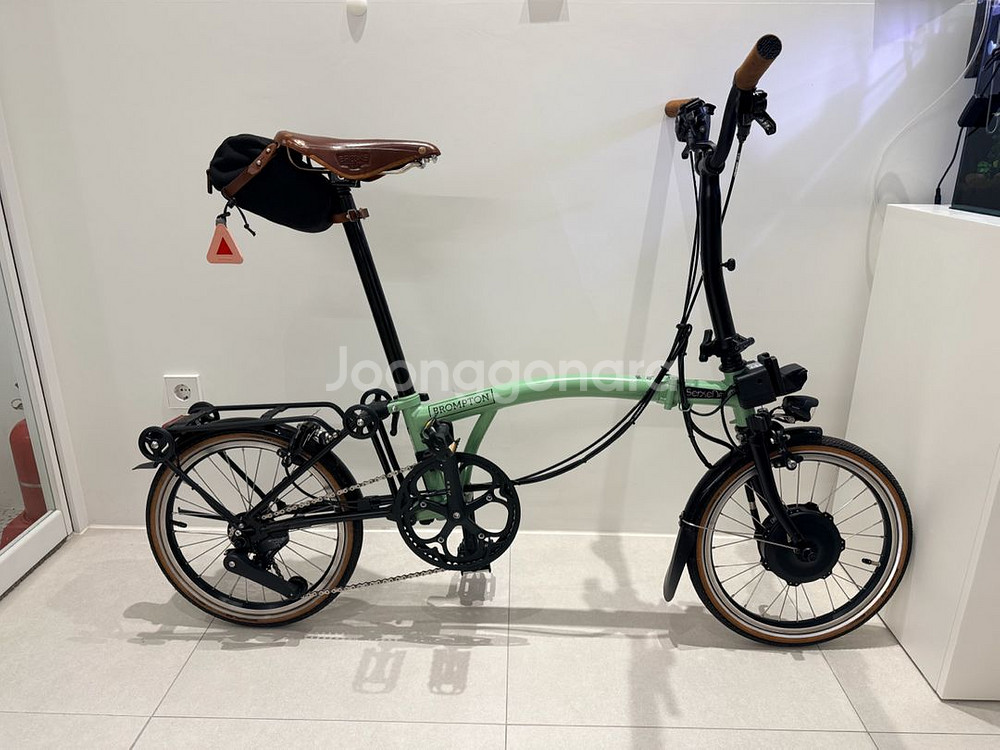 브롬톤 24년 일렉트릭 4단 마차그린 판매--0