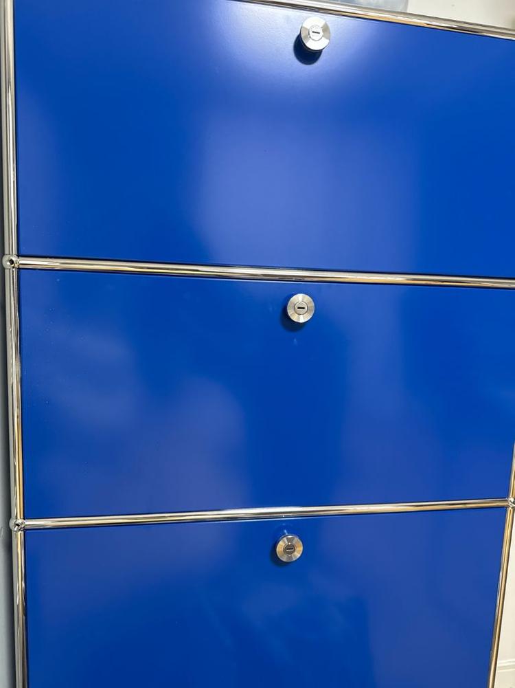 USM haller 유심 할러 벽장 명품 수납장4단. 충분한 공간 수납 가능합니다. 완전 거의 새것 강남롯데 더콘란--2