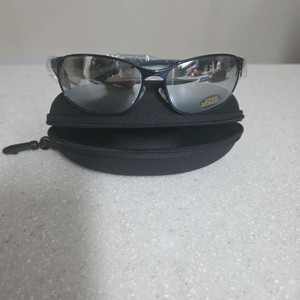 남자 스포츠선글라스