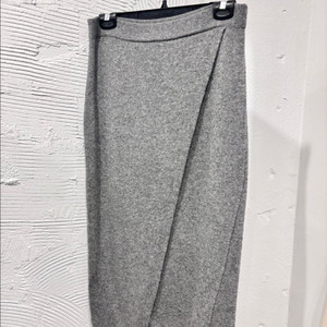 에리카 카발리니 그레이 랩 니트 스커트