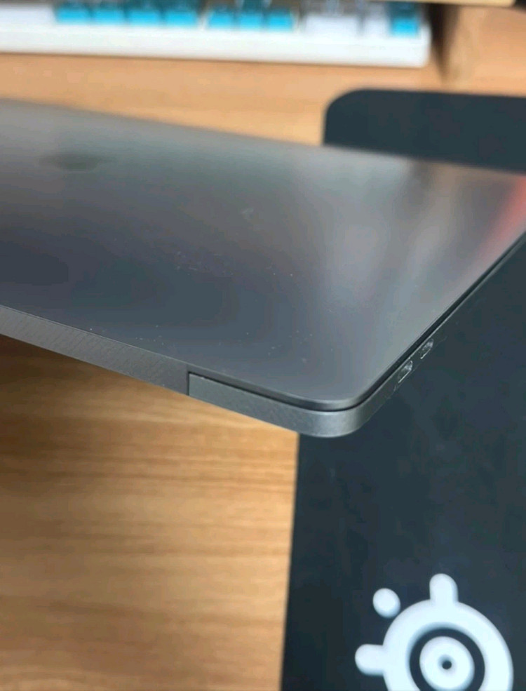 맥북프로 고급형 15인치 9 16gb ssd512 스페이스그레이 풀박스 이미지