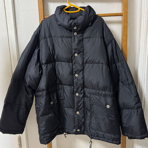 OMPHALOS 블랙 패딩