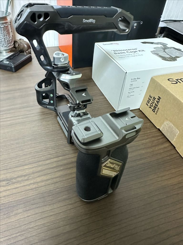 소니 A7R5/A7M4/A7S3 스몰리그 케이지 +손잡이--3
