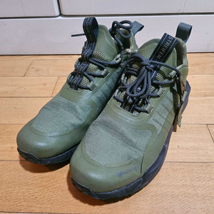 아디다스 nmd v3 고어텍스 275 운동화