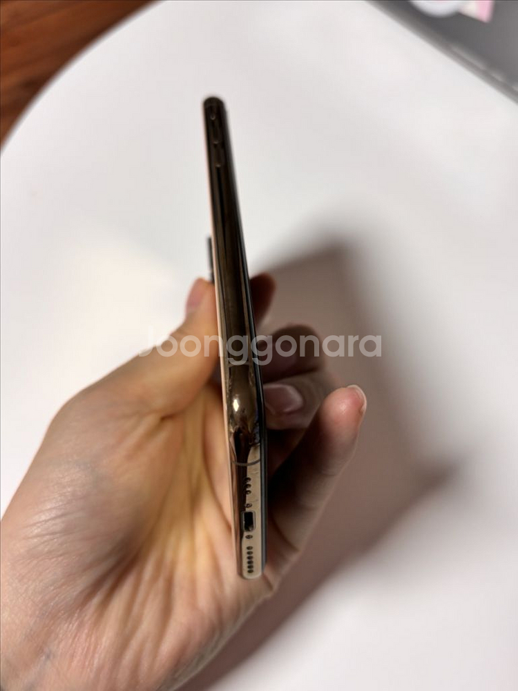 아이폰 XS 골드 256gb 배터리 75%(페이스 아이디안됨)--4