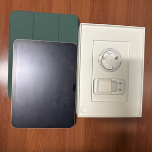 아이패드 10세대 실버 wifi 64g 판매합니다