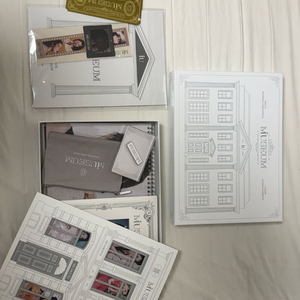 아이유 2023 시즌그리팅, 골든티켓 미공개 포토북 미개봉