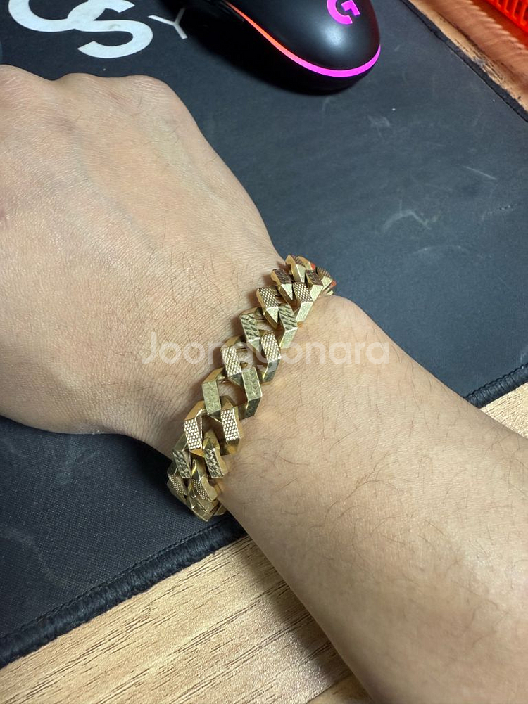 김해 18k 팔각 체인 금팔찌 14.72돈 돈당 600,000--0