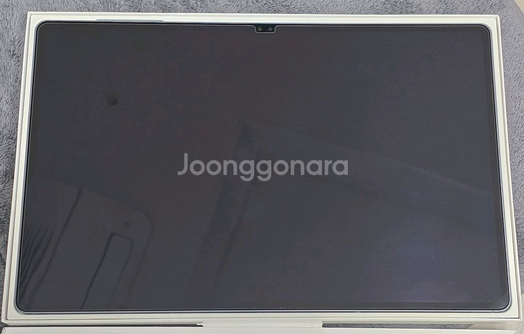 갤럭시탭 S10 울트라 문스톤그레이 wifi 1Tb테라 + 정품 키보드북커버--1