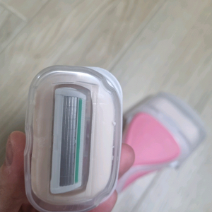 쉬크 intuition 면도기