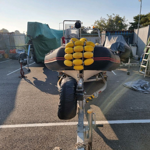 고무보트 세트 이미지