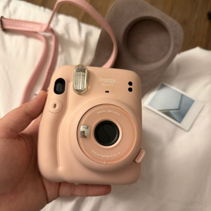 정상작동/ 인스탁스 미니 11 핑크 팝니다