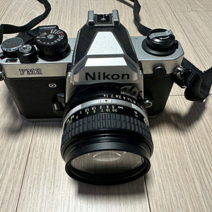 니콘 FM2 바디 50.4 렌즈 셋트 팝니다.