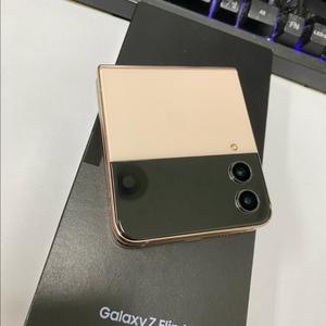 갤럭시Z플립4 로즈골드 특SSS급 256G 풀박스