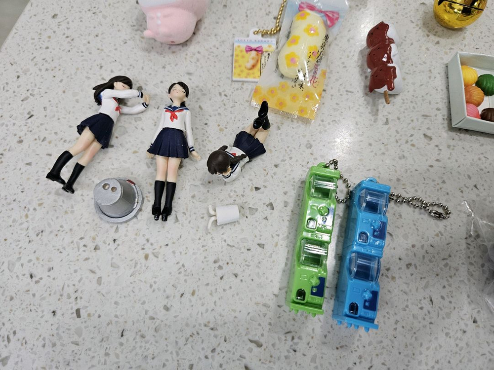 가챠 미니어쳐 키링 (레미레미도레미.치이카와.음식.식완.모루카.첫사랑)--5