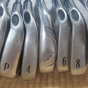 캘러웨이 Callaway X18 아이언_경량스틸 ns pro R 아이언set 7개저렴히 팝니다