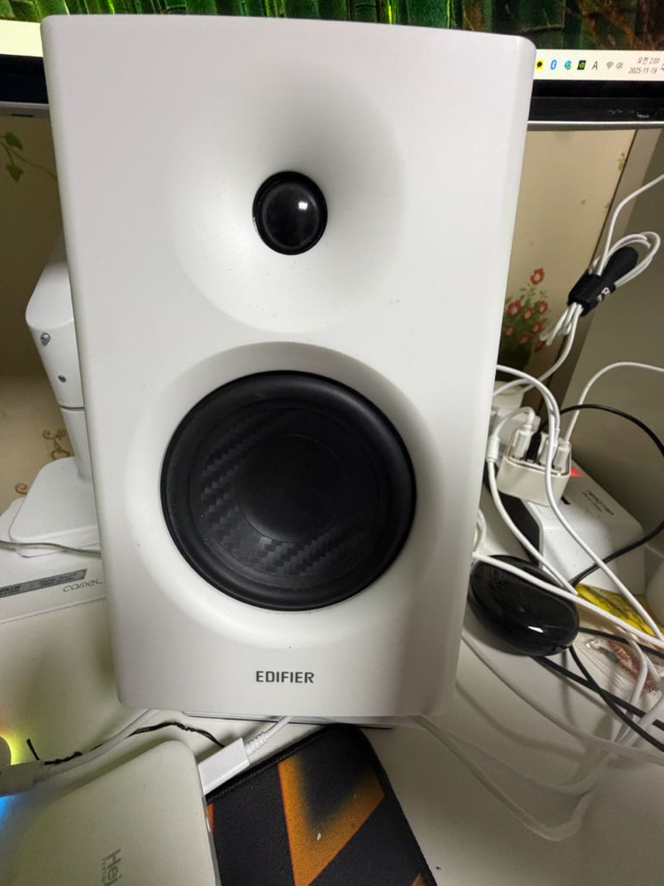 에디파이어 MR4 스피커--1