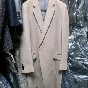 지오지아 And Z / 앤드지 세미오버핏 오트밀 그레이 사선 크롬비 반더블 코트 / 100~105