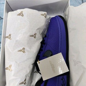 코비 브라이언트 나이키 에어 포스 1 low 바르셀로나